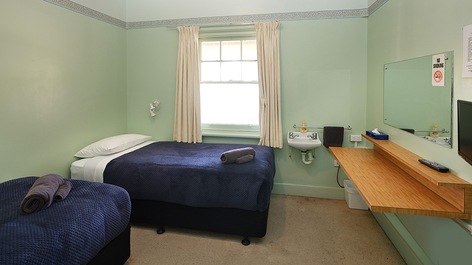 Twin Room 3